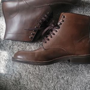 Lands End canvas boots size 10.5